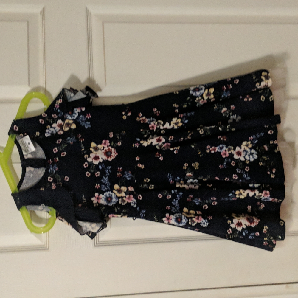 Flower cold shoulder dress